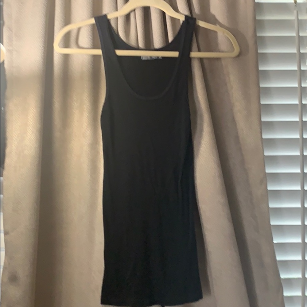 Ribbed tank